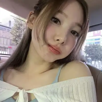 仰映容 仰映容